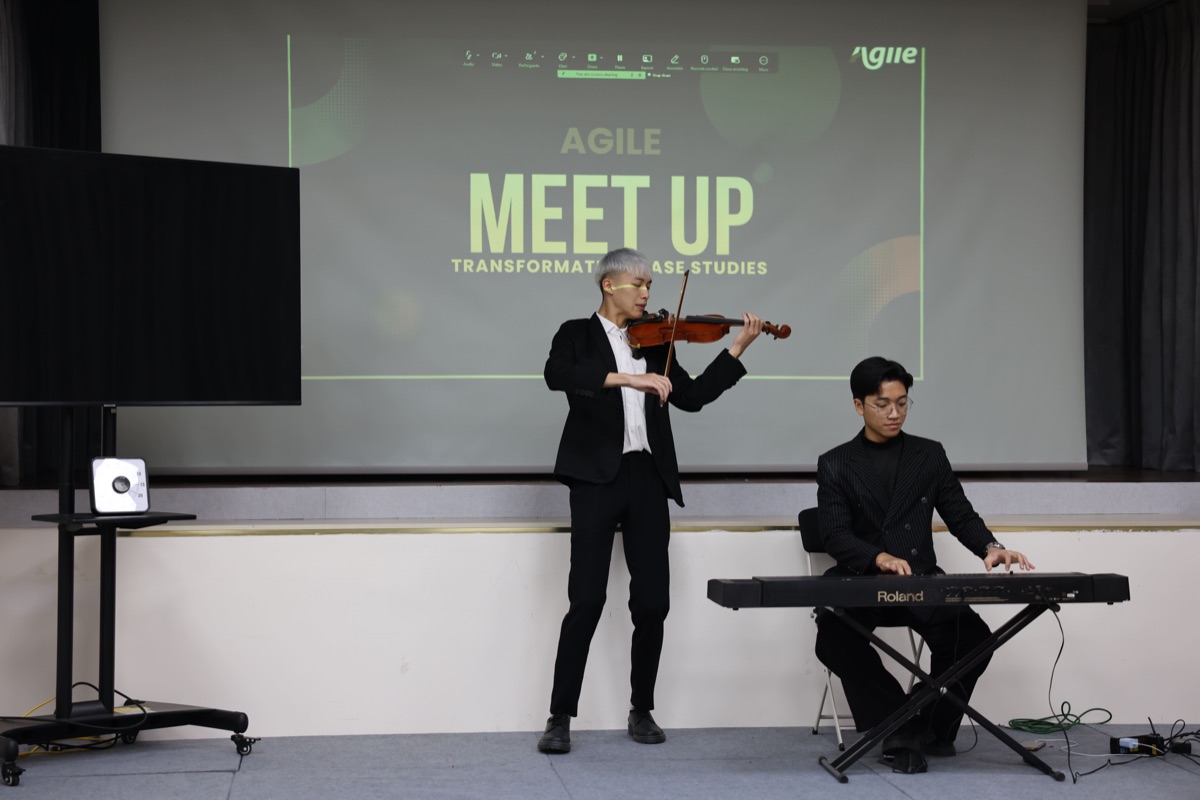 Case studies night with music